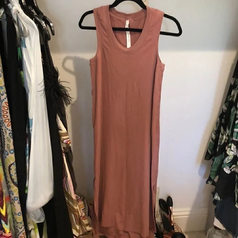 Lululemon clay colored scoop neck tank dress sz 2